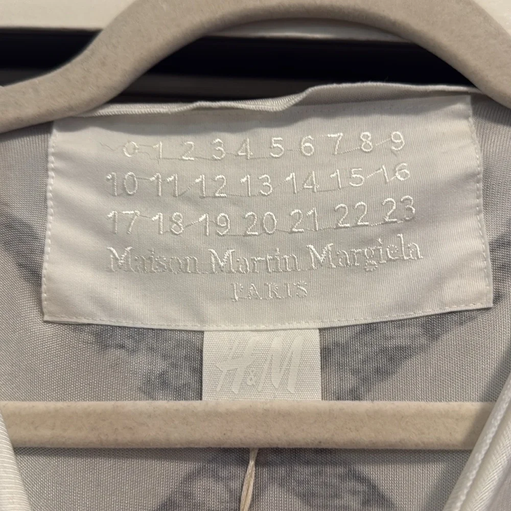 NWT RARE ARCHIVAL Maison Martin Margiela for H&M Silver Dress - Picture 8 of 10